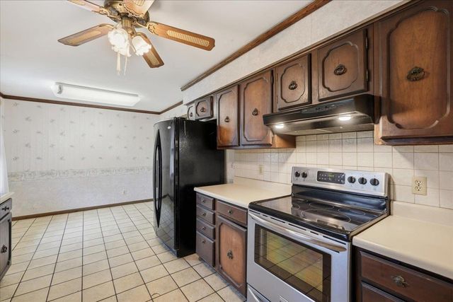 5302 Comanche Way, Madison, WI 53704