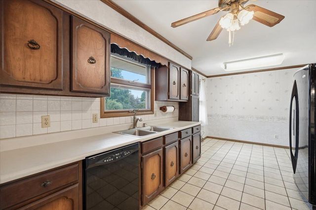 5302 Comanche Way, Madison, WI 53704