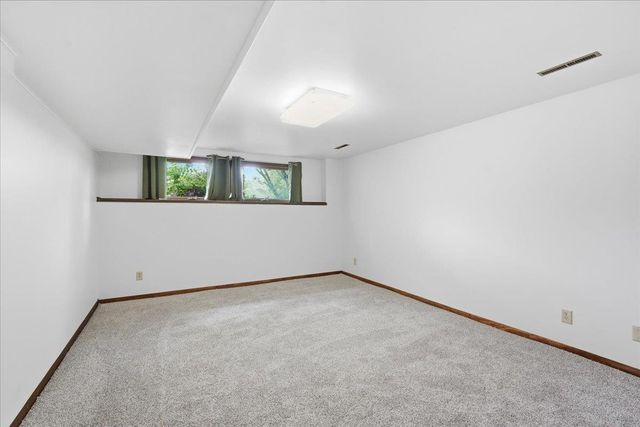 5302 Comanche Way, Madison, WI 53704