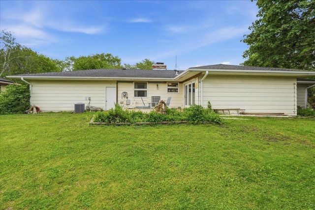 5302 Comanche Way, Madison, WI 53704