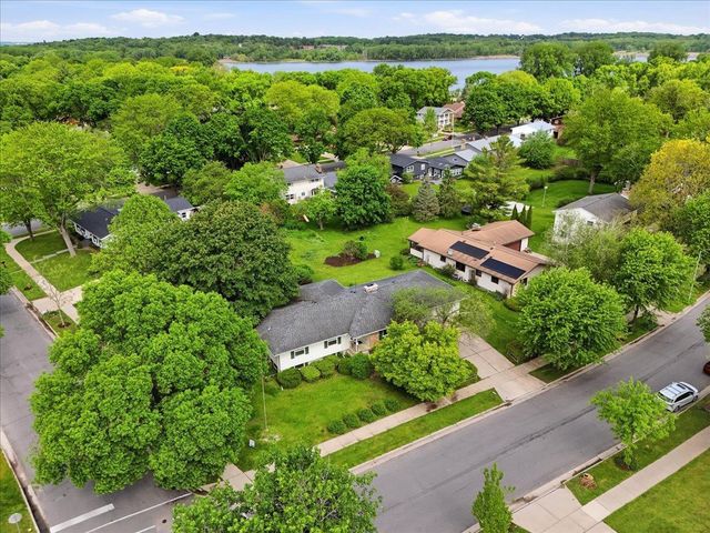 5302 Comanche Way, Madison, WI 53704