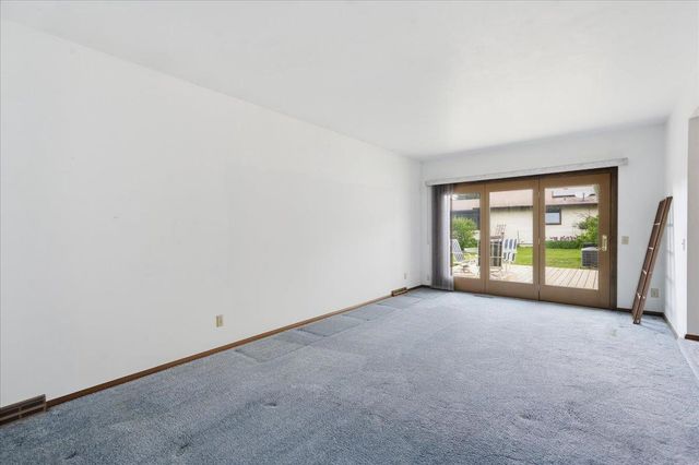 5302 Comanche Way, Madison, WI 53704