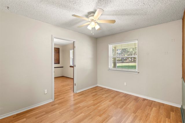 103 Cedar Drive, Oak Leaf, TX 75154