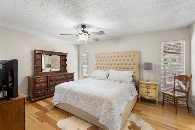 103 Cedar Drive, Oak Leaf, TX 75154