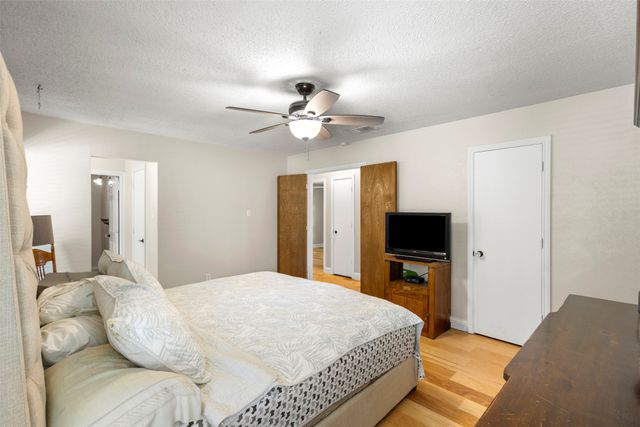 103 Cedar Drive, Oak Leaf, TX 75154