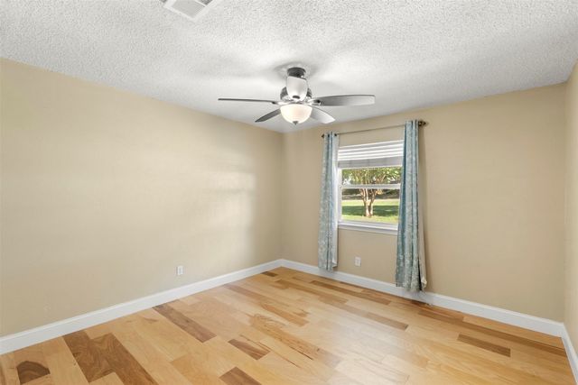 103 Cedar Drive, Oak Leaf, TX 75154