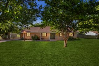 103 Cedar Drive, Oak Leaf, TX 75154