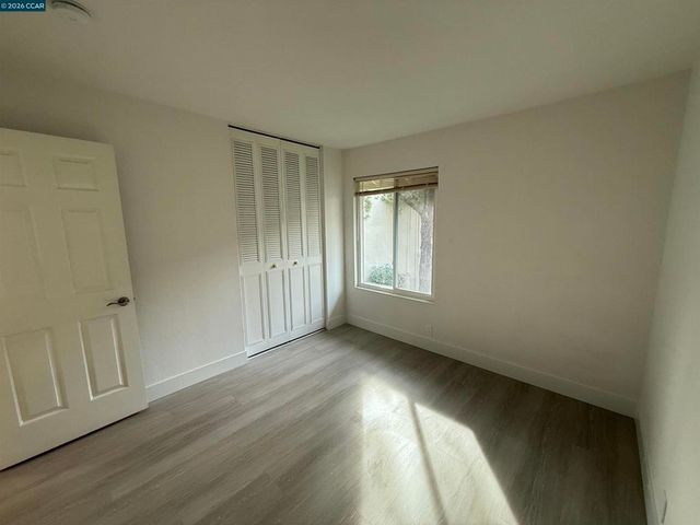 2564 Walnut Blvd, Walnut Creek, CA 94596