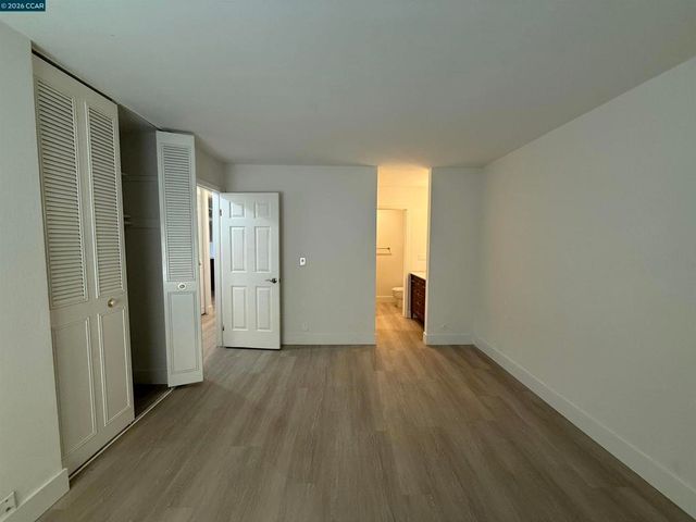 2564 Walnut Blvd, Walnut Creek, CA 94596
