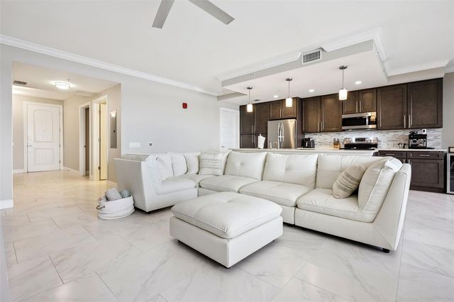 16300 COUNTY ROAD 455 302, Montverde, FL 34756