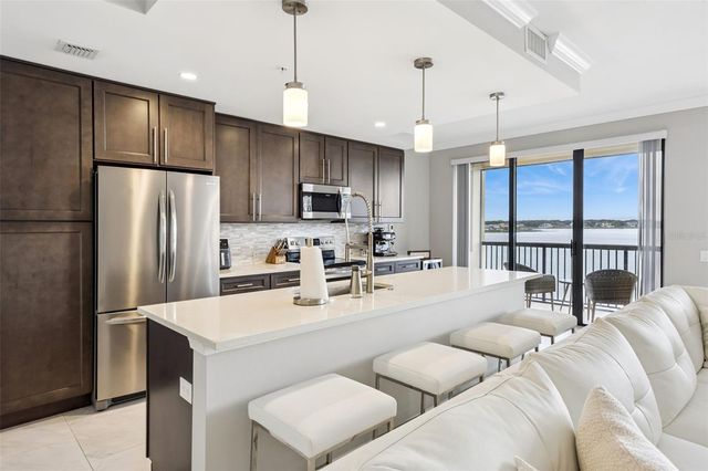 16300 COUNTY ROAD 455 302, Montverde, FL 34756