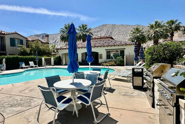 436 Tan Oak Drive, Palm Springs, CA 92262