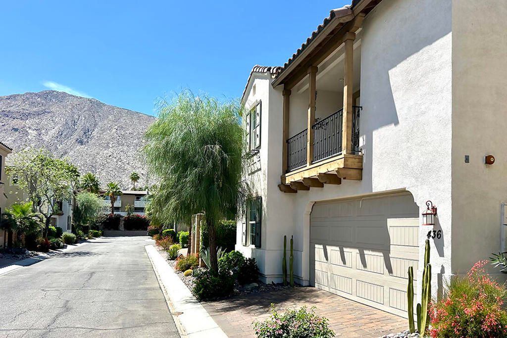 436 Tan Oak Drive, Palm Springs, CA 92262