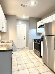 6918 Hirsch Road 6916, Houston, TX 77016