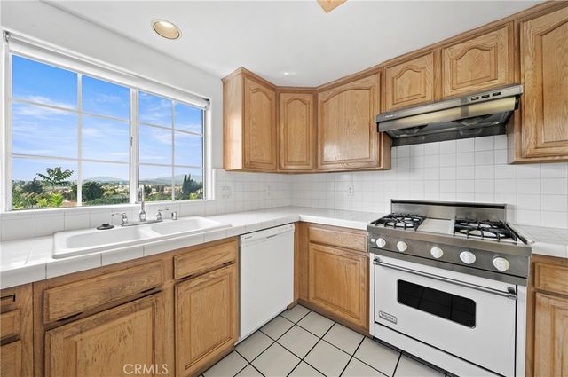 125 E Graves Avenue, Monterey Park, CA 91755