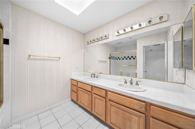 125 E Graves Avenue, Monterey Park, CA 91755