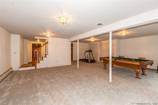 15 Sand Hill Road, Simsbury, CT 06089