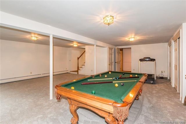 15 Sand Hill Road, Simsbury, CT 06089