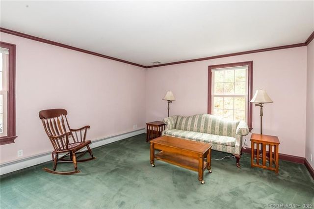 15 Sand Hill Road, Simsbury, CT 06089
