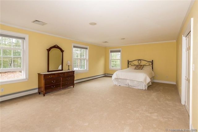 15 Sand Hill Road, Simsbury, CT 06089
