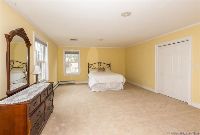 15 Sand Hill Road, Simsbury, CT 06089