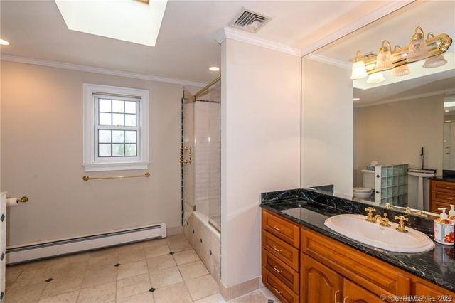 15 Sand Hill Road, Simsbury, CT 06089