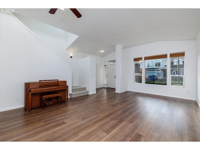 16225 Sw PALERMO Ln, Portland, OR 97223