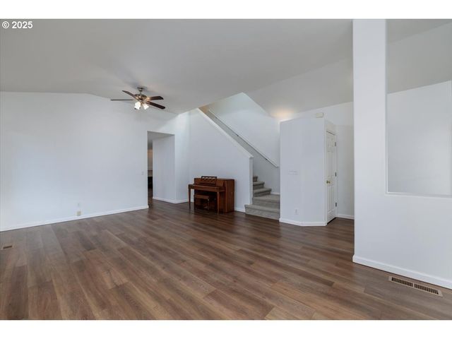 16225 Sw PALERMO Ln, Portland, OR 97223