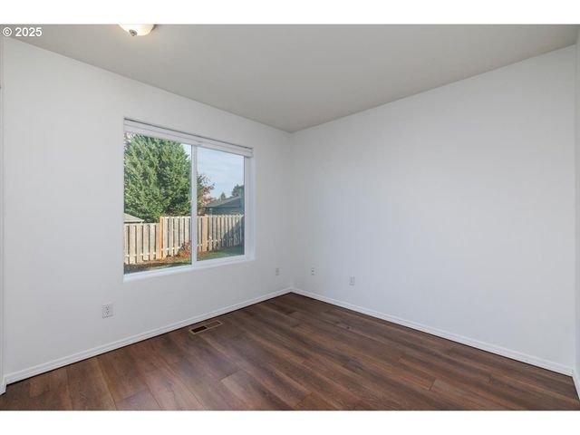 16225 Sw PALERMO Ln, Portland, OR 97223