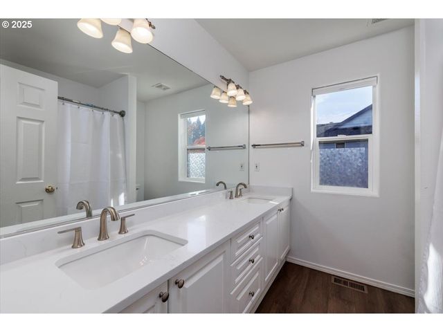 16225 Sw PALERMO Ln, Portland, OR 97223