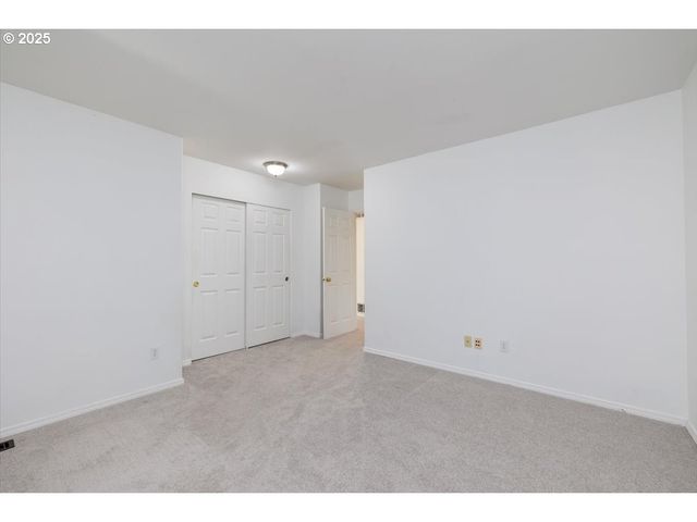 16225 Sw PALERMO Ln, Portland, OR 97223