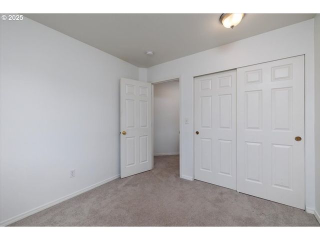 16225 Sw PALERMO Ln, Portland, OR 97223