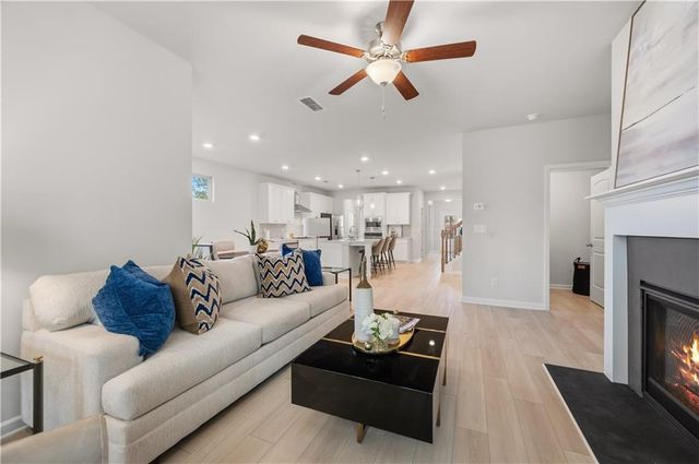 2555 Dixon Place, Lawrenceville, GA 30045