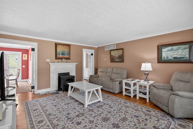 4359 Springbrook Lane, Jackson, MI 49201