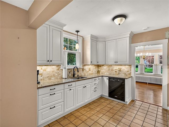 24 Couchman Avenue, Irondequoit, NY 14617