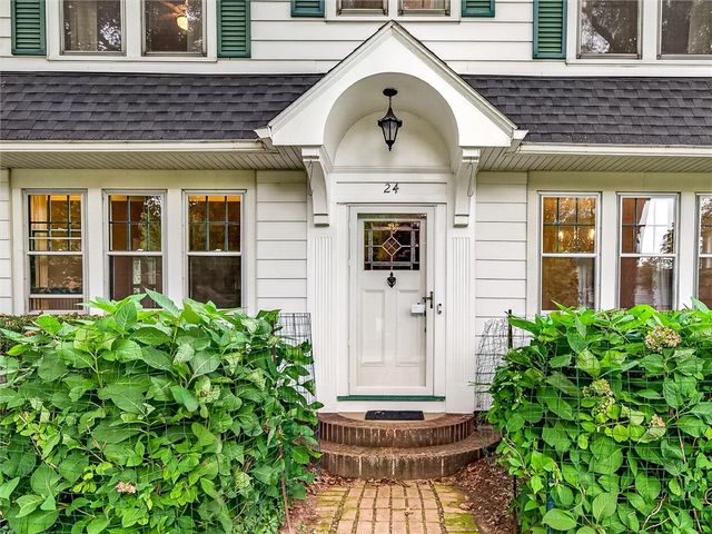 24 Couchman Avenue, Irondequoit, NY 14617