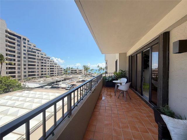 201 Crandon Blvd 424, Key Biscayne, FL 33149