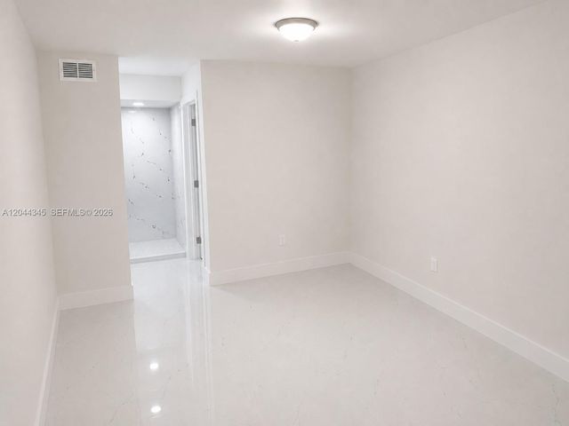 479 NE 210th Cir Terrace 10128, Miami, FL 33179