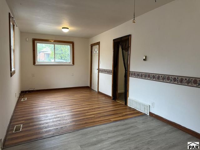 1008 W 11th St, Pueblo, CO 81003