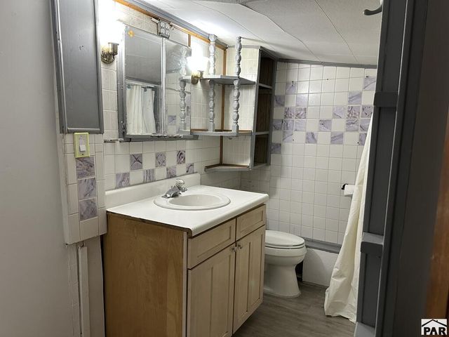 1008 W 11th St, Pueblo, CO 81003