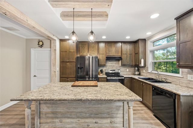 1249 County Road 2309, Cleveland, TX 77327