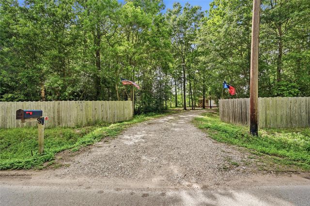 1249 County Road 2309, Cleveland, TX 77327