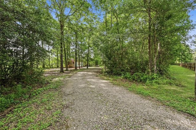 1249 County Road 2309, Cleveland, TX 77327