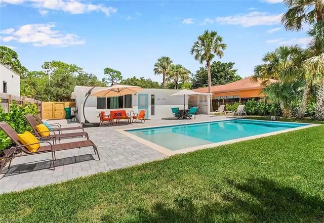 3024 Estey AVE, Naples, FL 34104