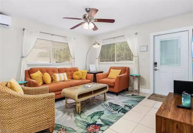 3024 Estey AVE, Naples, FL 34104