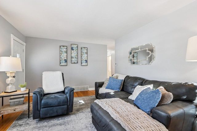 3348 S 73rd STREET, Milwaukee, WI 53219