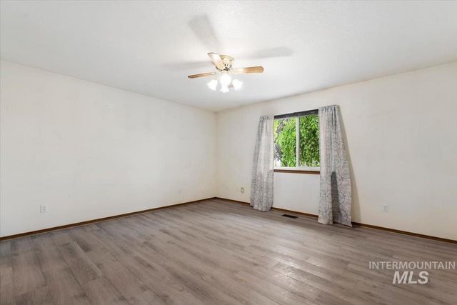 1100 Burnett Dr 225, Nampa, ID 83651