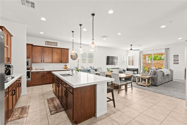 10160 Tree Blossom Avenue, Las Vegas, NV 89166
