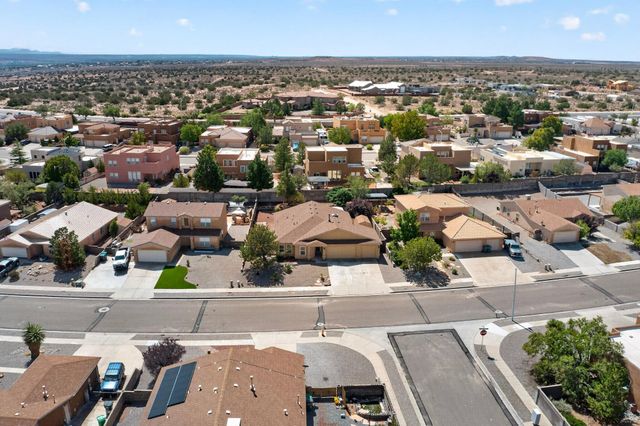 4982 Dream Dancer Drive NE, Rio Rancho, NM 87144
