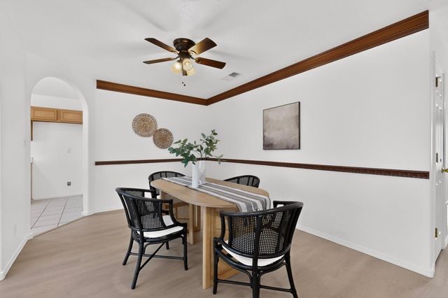 4982 Dream Dancer Drive NE, Rio Rancho, NM 87144
